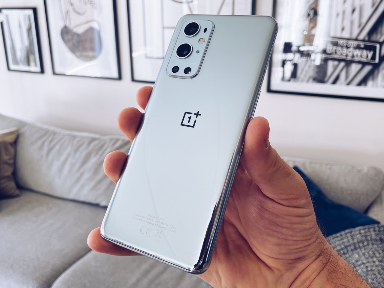 Baksida OnePlus 9 Pro